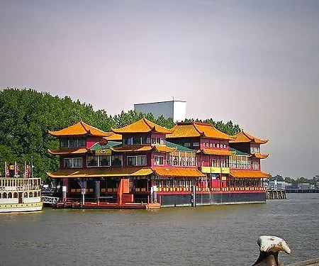 Hotel New Ocean Paradise